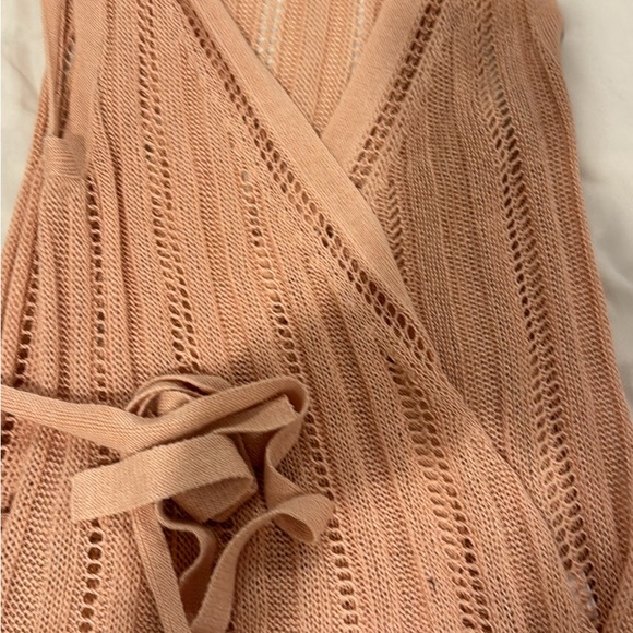 Banana Republic Sleeveless Medium Peach Wrap Sweater - Picture 2 of 3